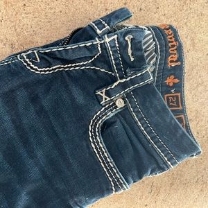 Gently worn, Rock Revival jeans. Excellent condition. Size 27 inseam 31”